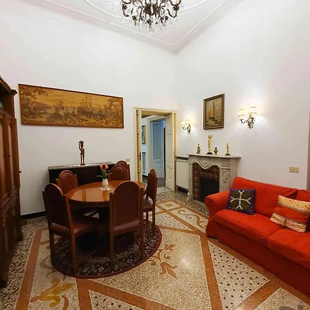 Apartment La Casa Dell'arte - The House Of Art