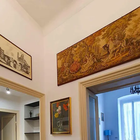 La Casa Dell'arte - The House Of Art Apartment *