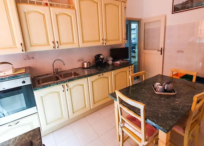 La Casa Dell'arte - The House Of Art * Genua