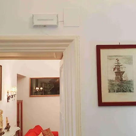 아파트 La Casa Dell'arte - The House Of Art *