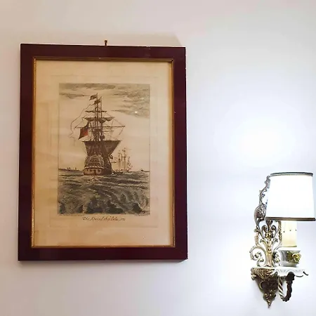 아파트 La Casa Dell'arte - The House Of Art *