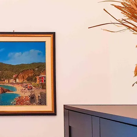 Apartment La Casa Dell'arte - The House Of Art Genoa