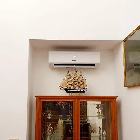 La Casa Dell'arte - The House Of Art Apartment